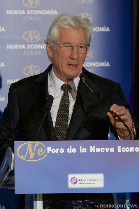 Ричард Гир выступил на экономическом форуме в Мадриде