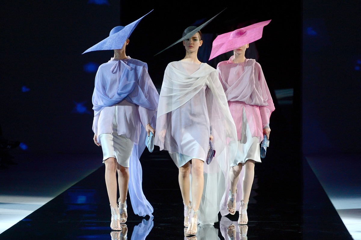 Модный показ новой коллекции Giorgio Armani. Весна / лето 2014