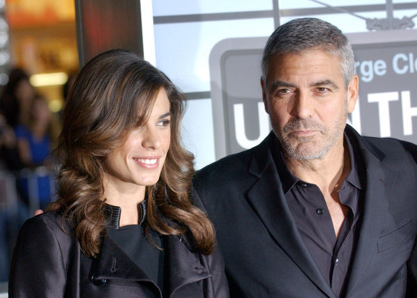 Девушка Джорджа Клуни, возможно, скоро появится в сериале «Воздействие / Leverage»