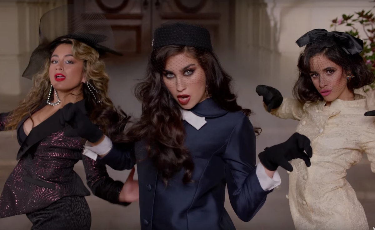 Fifth Harmony сняли новый клип по мотивам мультфильма «Монстры на каникулах 2»