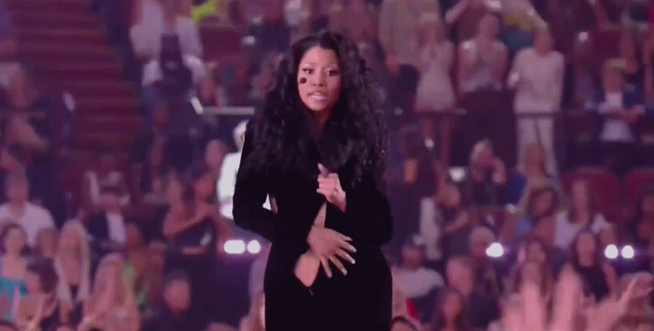 Ники Минаж чуть не осталась без платья на церемонии VMA 2014