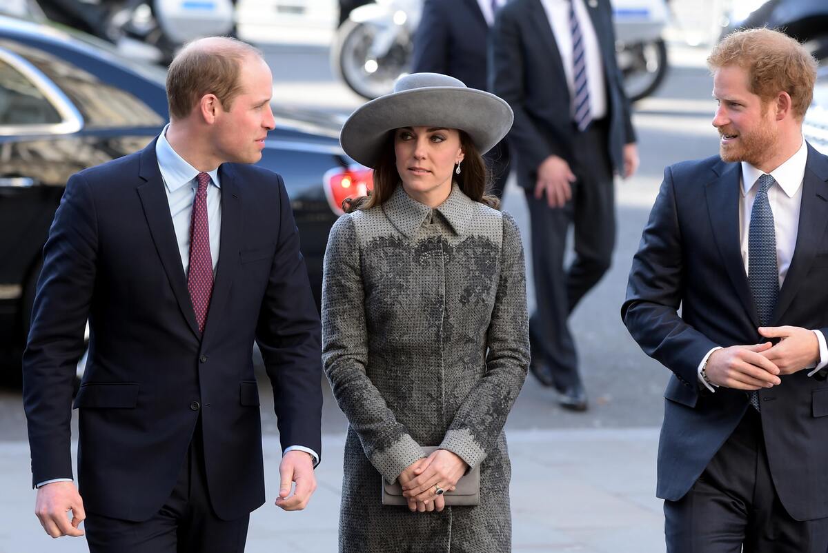 Принц Уильям, Кейт Миддлтон и королевская семья на церковной службе в честь Дня Содружества