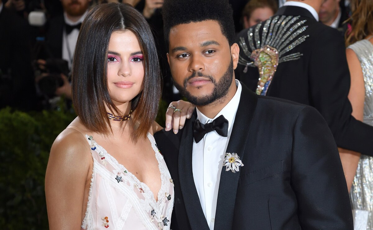 Селена Гомес и певец The Weeknd расстались после 10 месяцев отношений