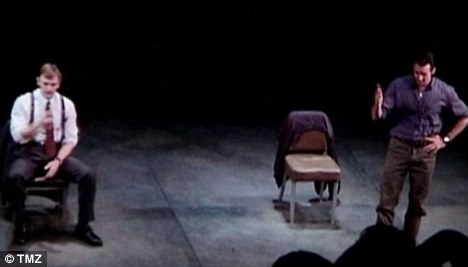 Видео: Хью Джекман и Дэниэл Крэйг на Бродвее