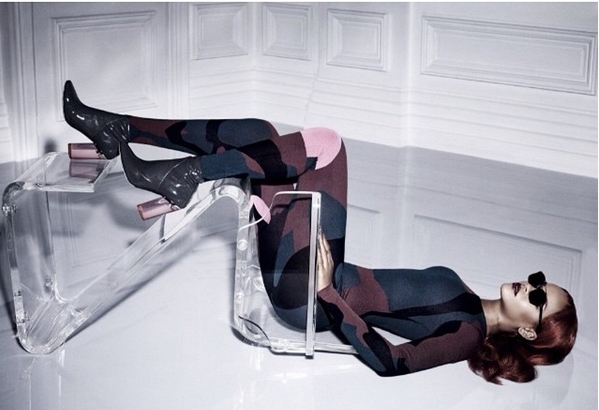 Рианна снялась в откровенной фотосессии  Dior