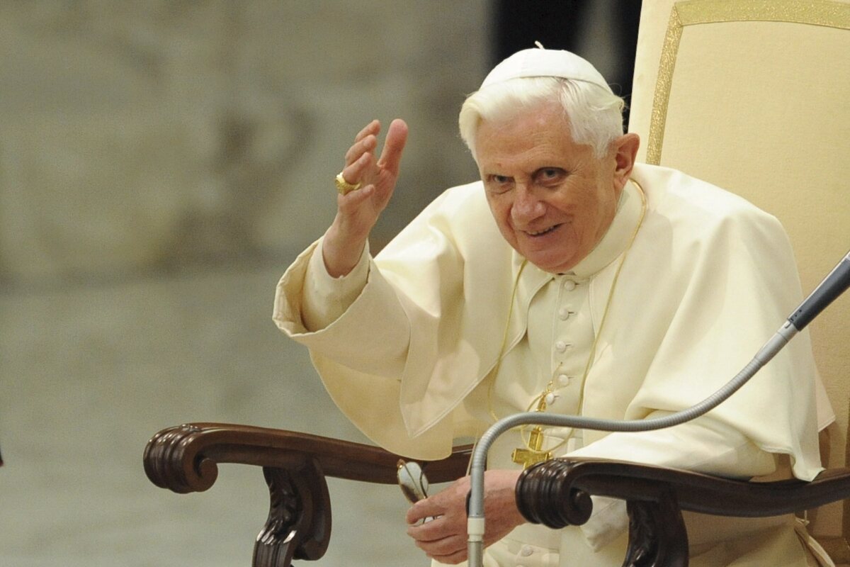 Папа Бенедикт XVI теперь тоже в Твиттере