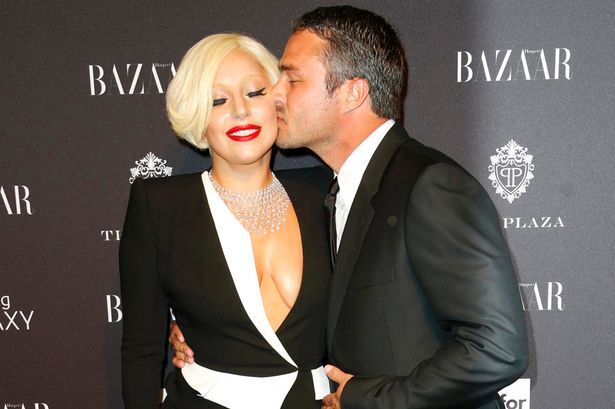 Леди Гага и Тейлор Кинни устроят свадьбу в Италии