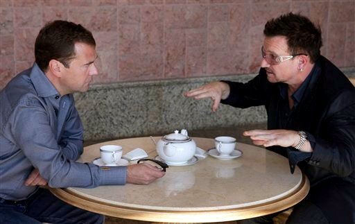 Боно встретился с Дмитрием Медведевым