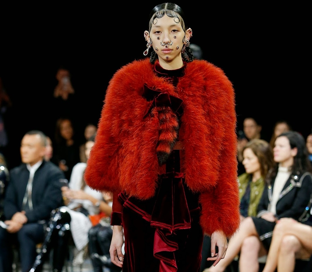 Модный показ новой коллекции Givenchy. Осень / зима 2015-2016