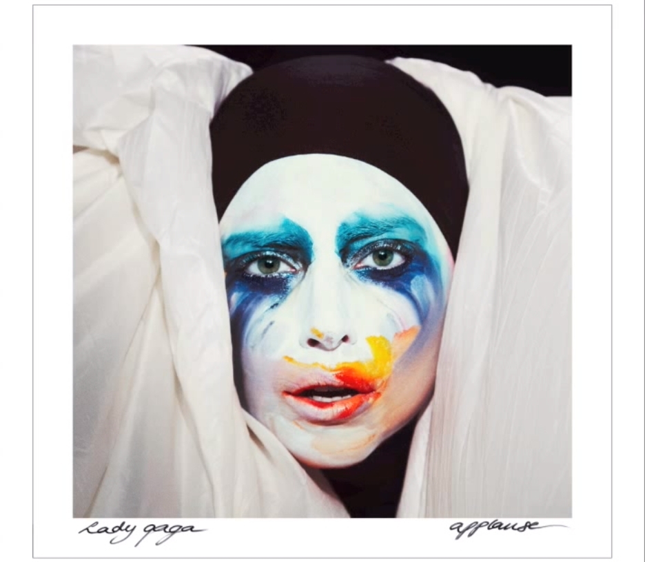 Новая песня Lady GaGa — Applause