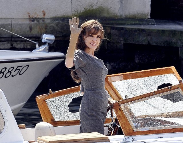 Анджелина Джоли вернулась к съемкам "Туриста"