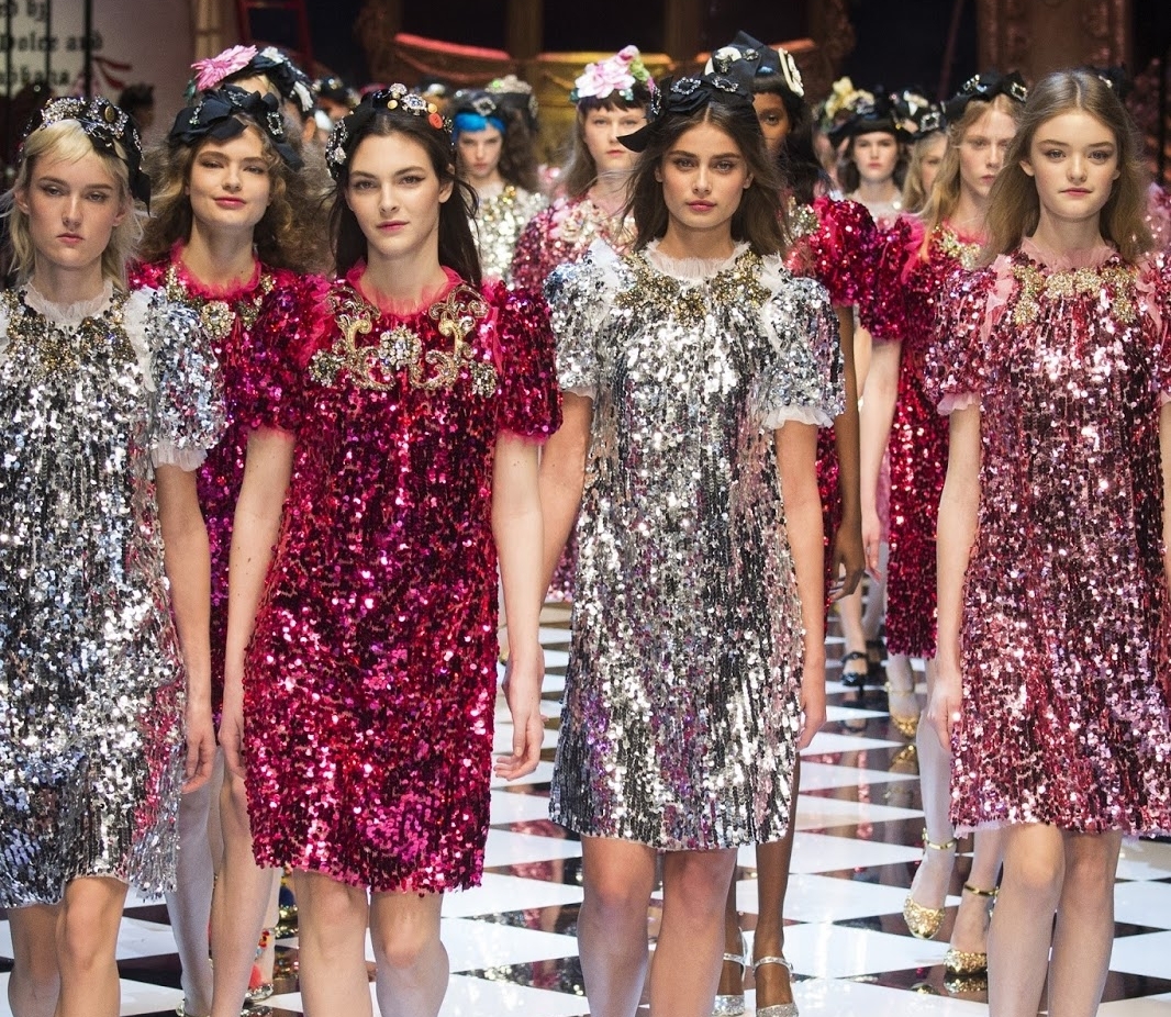 Модный показ новой коллекции Dolce & Gabbana. Осень / зима 2016