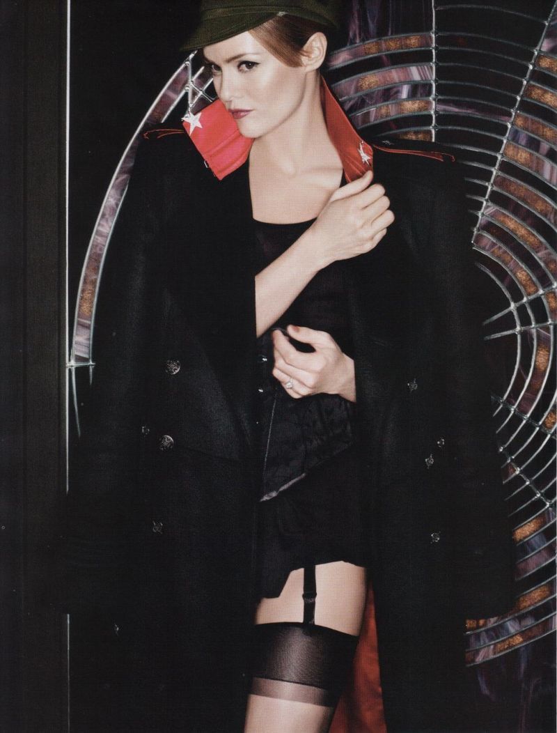 Ванесса Паради в журнале Vogue Paris by Karl Lagerfeld. Май 2010
