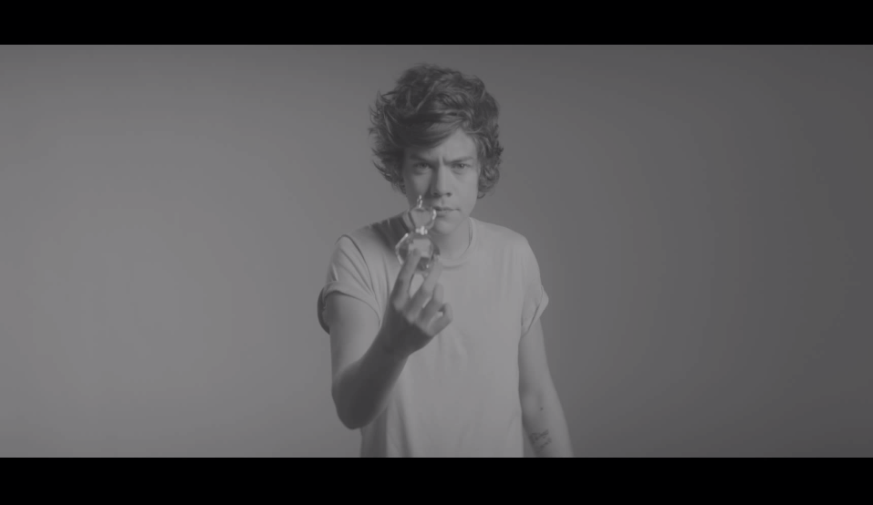 Реклама парфюма группы One Direction