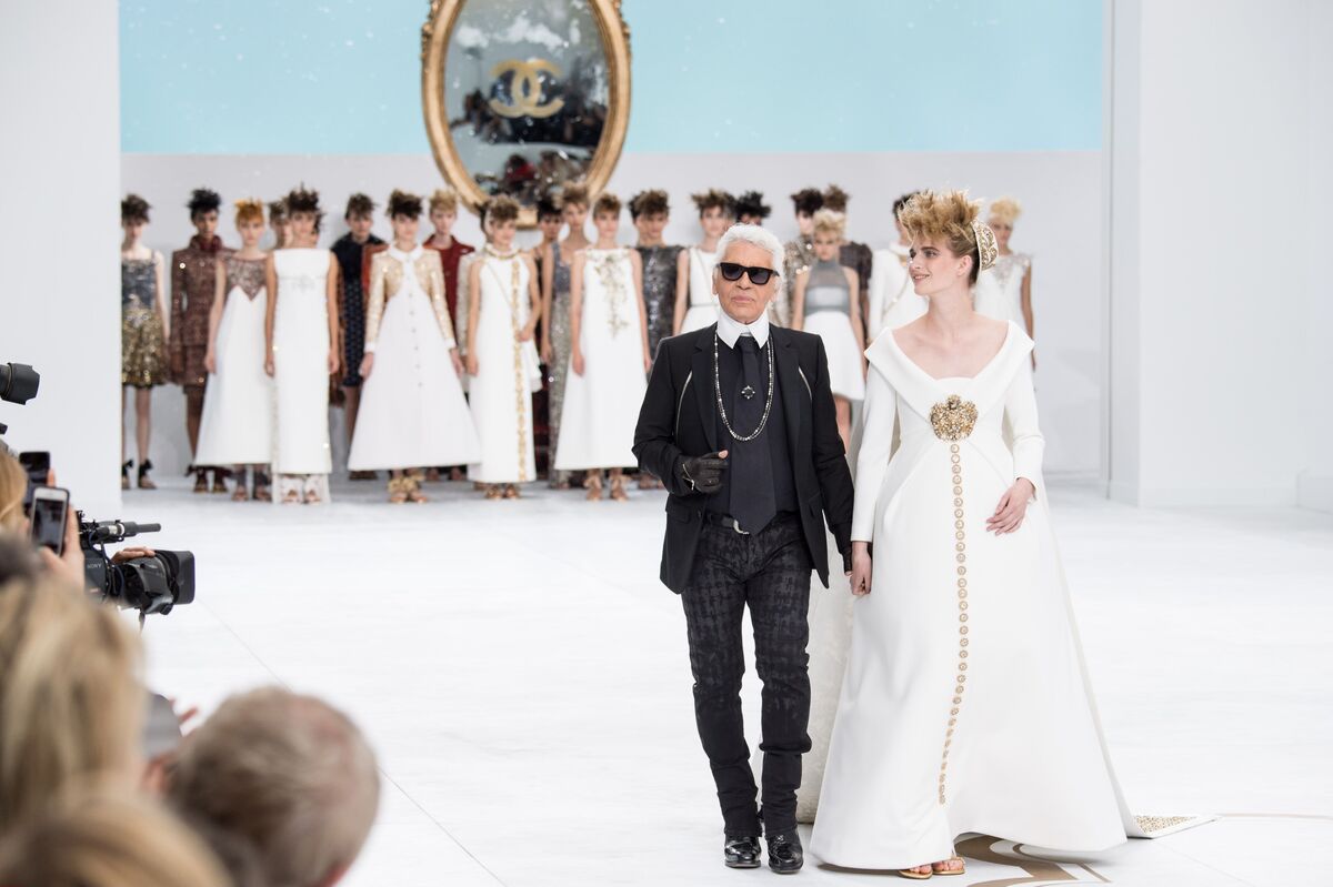 Модный показ новой коллекции Chanel Haute Couture. Осень / зима 2014-2015