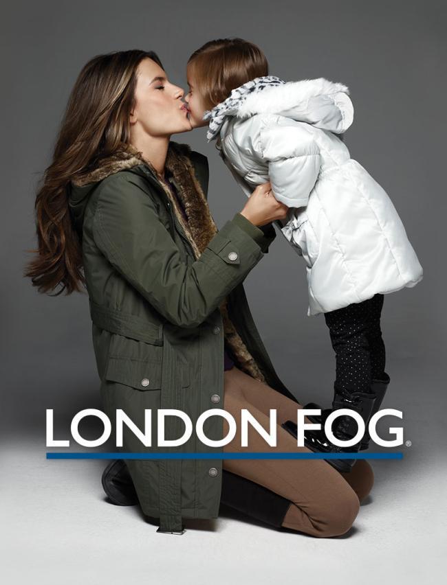 Алессандра Амбросио и ее дочь в зимней рекламной кампании London Fog