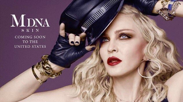 Мадонна показала видео со съемок рекламы для своей линии косметики