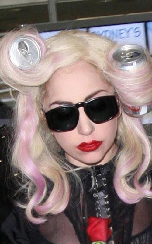 Lady Gaga придумала новый способ завивки волос