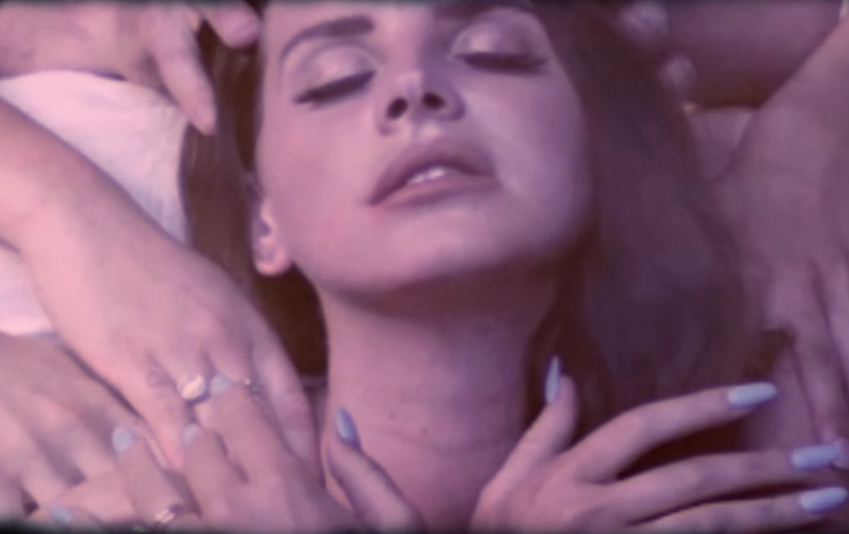 Лана Дель Рей выпустила видео-превью нового альбома Honeymoon