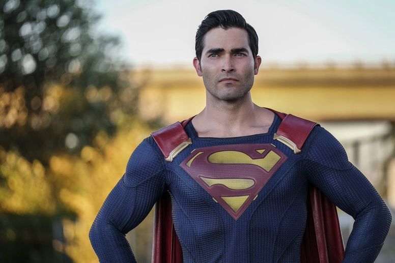 Генри Кавилл не нужен: CW собирается выпустить сериал про Супермена