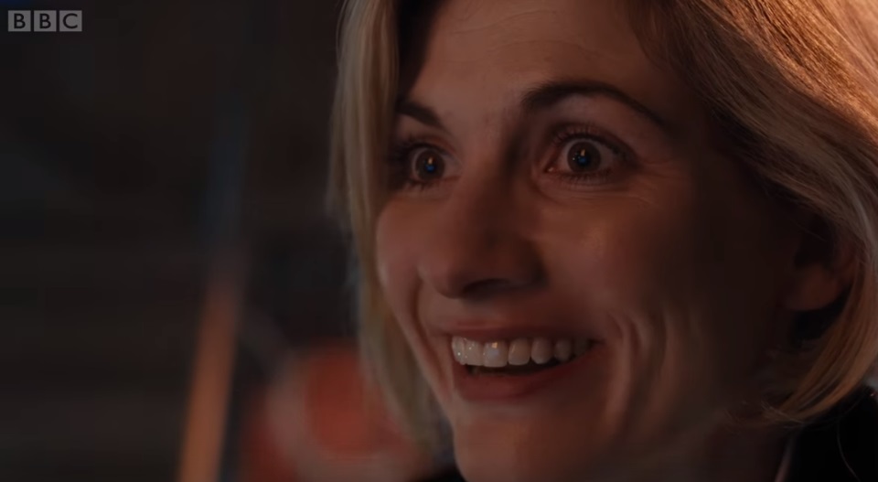 Видео: Джоди Уиттакер дебютировала в роли 13-го Доктора