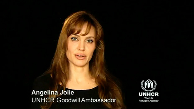 Анджелина Джоли призывает всех помочь Пакистану