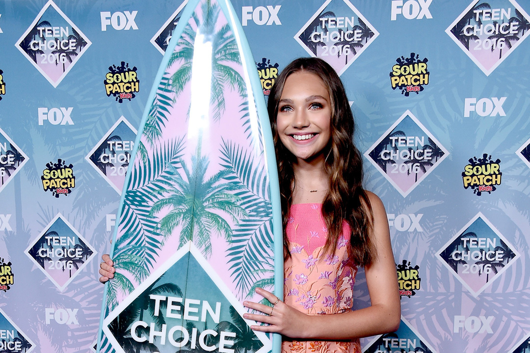 Фото: звезды на красной дорожке церемонии Teen Choice Awards 2016