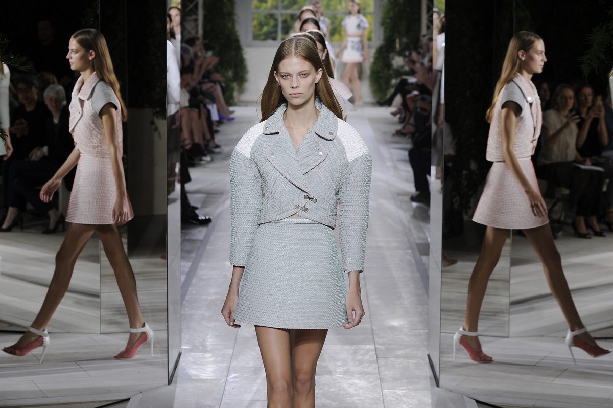 Модный показ новой коллекции Balenciaga. Весна / лето 2013