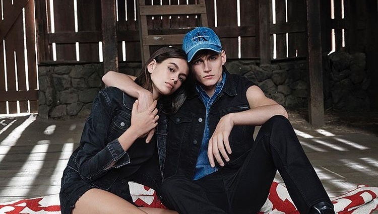 Сын и дочь Синди Кроуфорд снялись в рекламной кампании Calvin Klein