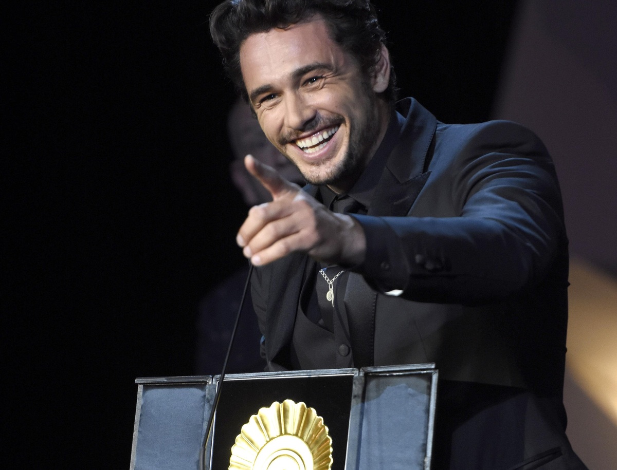Фото: Джеймс Франко празднует победу на кинофестивале в Сан-Себастьяне