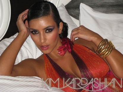 Ким Кардашян для календаря на 2010 год
