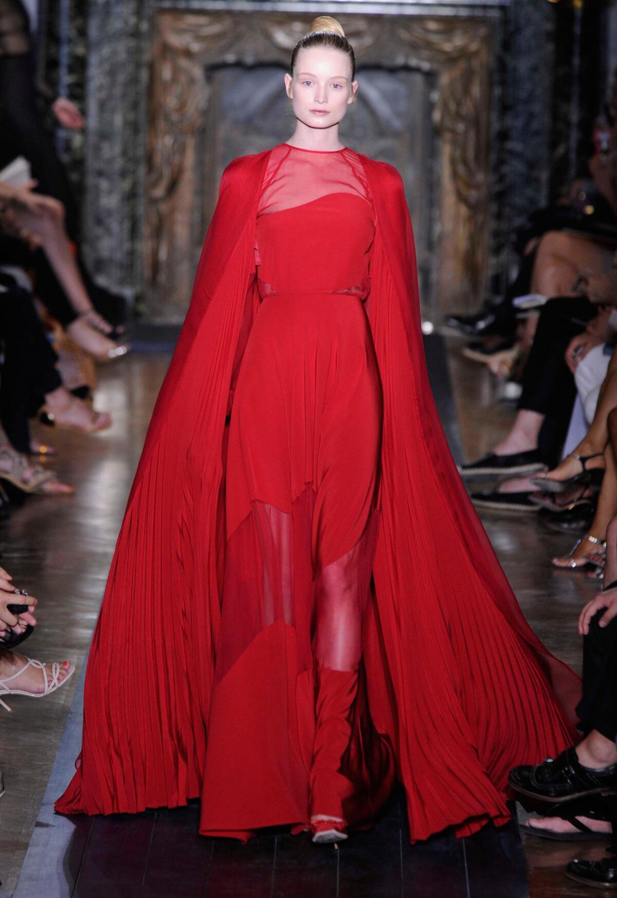 Модный показ Valentino Haute Couture. Осень / зима 2012-2013
