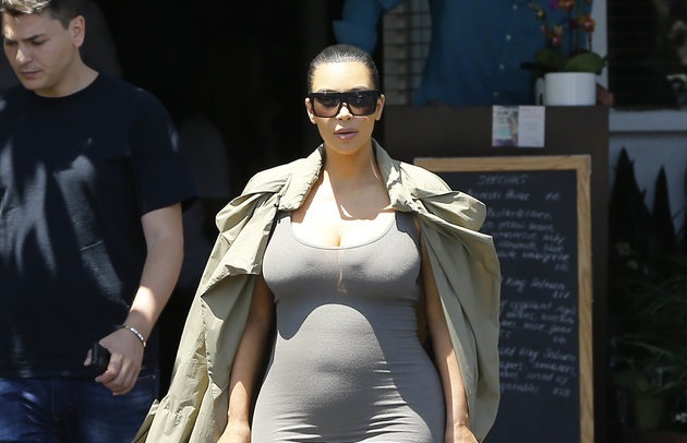 Ким Кардашьян набрала 10 кг за 20 недель беременности