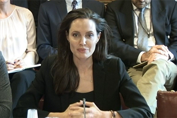 Анджелина Джоли выступила с речью о преступлениях боевиков ИГИЛ