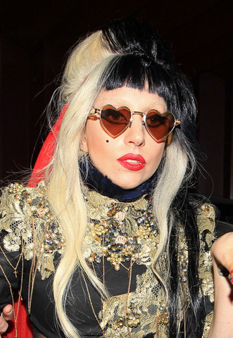 Lady GaGa советует поклонникам сохранить девственность