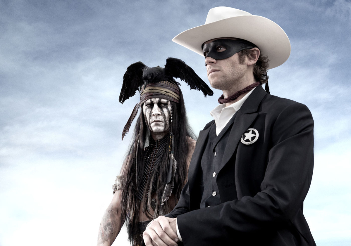 Видео: Падение Джонни Деппа с лошади на съемках