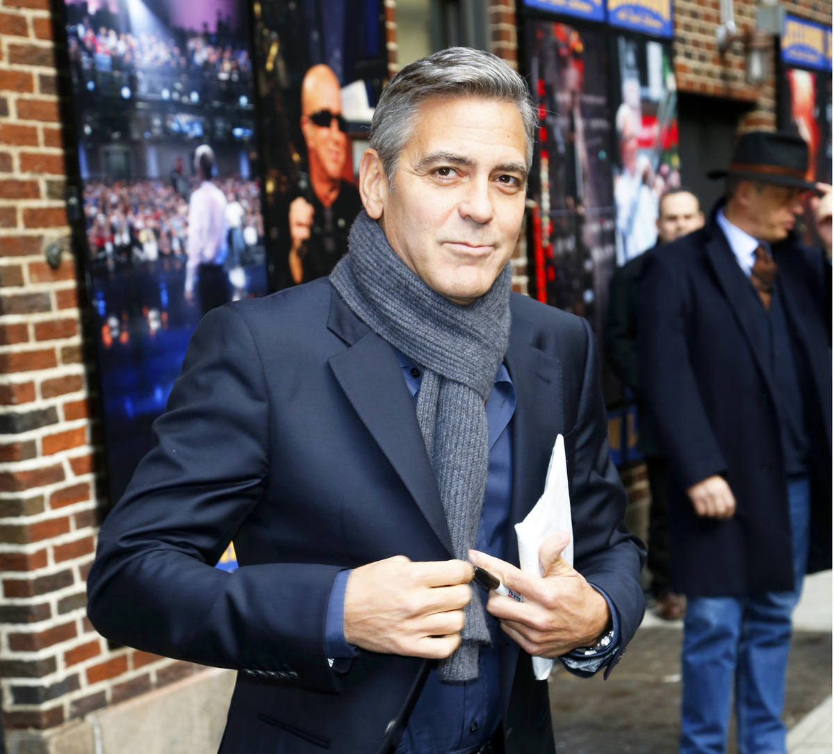 Джордж Клуни пошутил по поводу вражды Гвинет Пэлтроу и журнала Vanity Fair