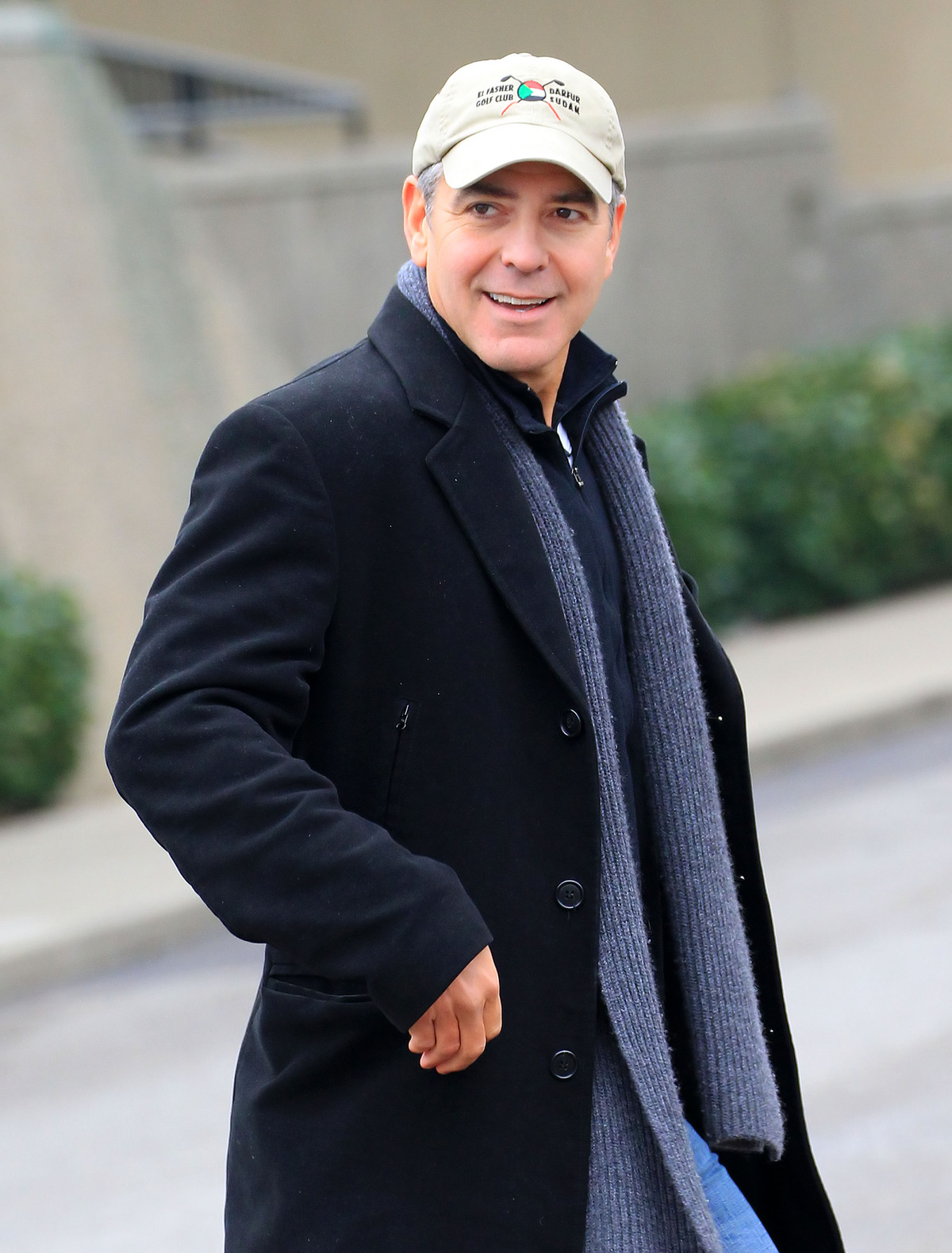 Джордж Клуни участвовал в скандальных вечеринках Сильвио Берлускони?