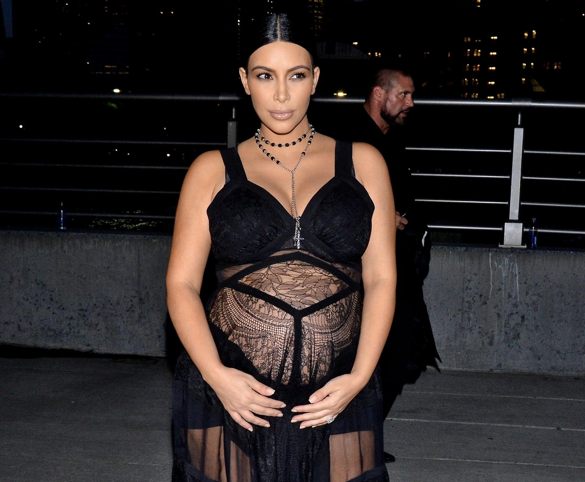 Ким Кардашьян раскритиковала свой стиль во время первой беременности