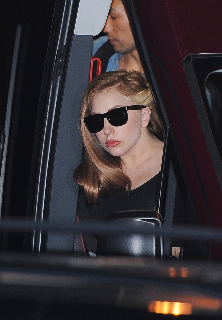 Lady GaGa больше не блондинка