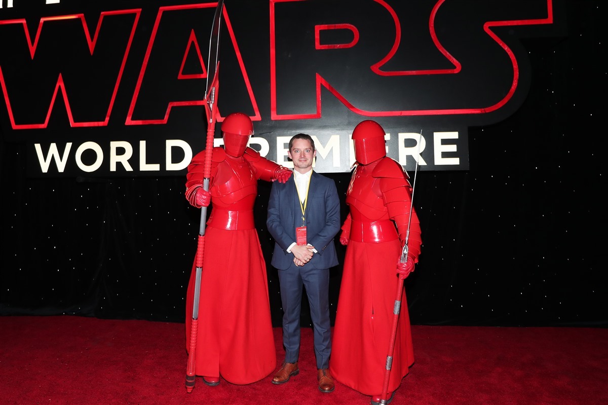 Звезды на красной дорожке мировой премьеры «Звездных войн: Последние джедаи»