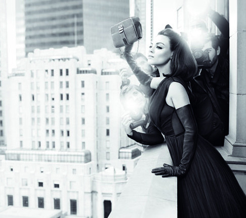 Мила Кунис в рекламной кампании сумок Miss Dior. Осень / зима 2012-2013