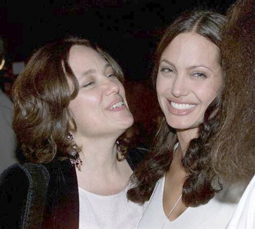 Эндрю Мортон написал всю «правду» об Анджелине Джоли
