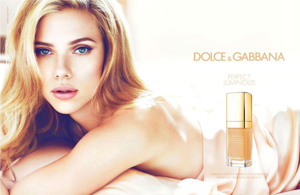 Скарлетт Йоханссон в рекламе аромата Perfectly Luminous от Dolce&Gabbana
