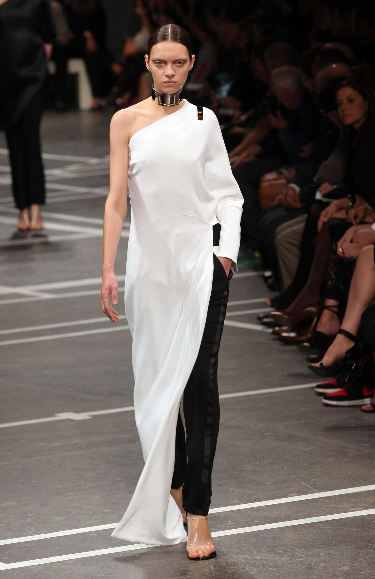 Модный показ Givenchy. Весна / лето 2013