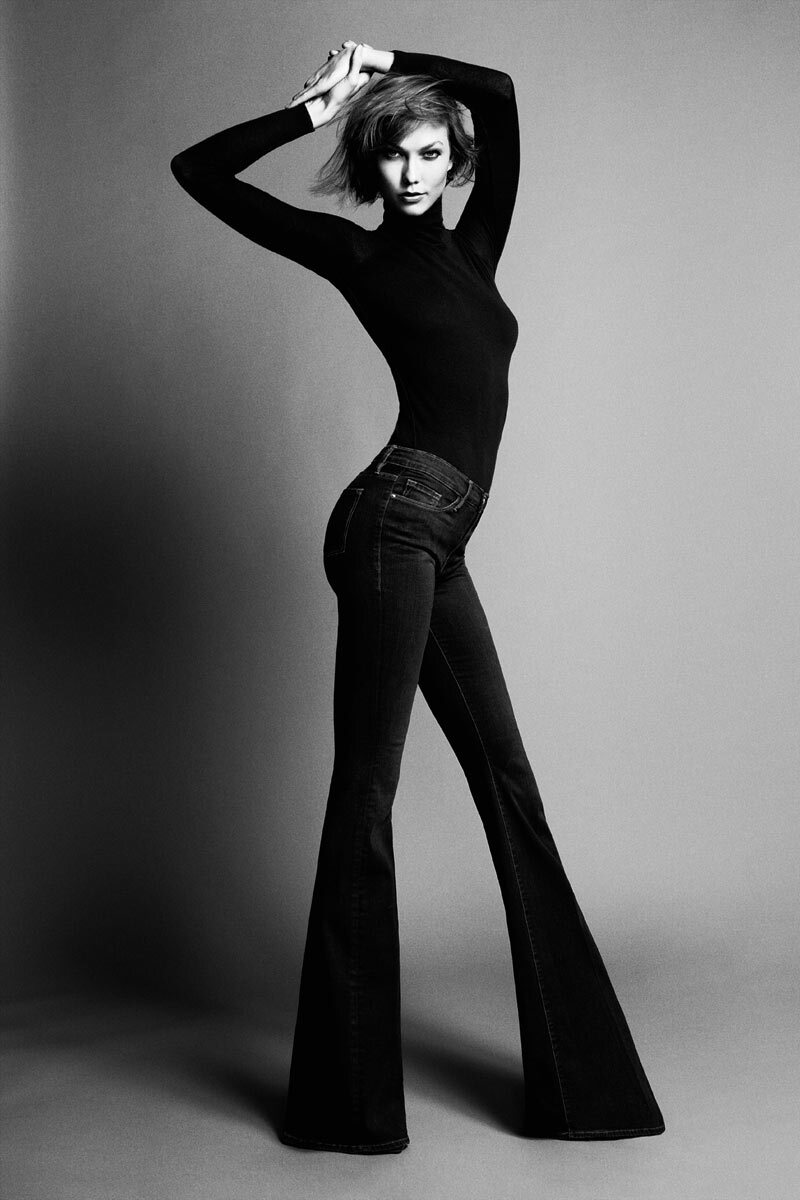 Карли Клосс выпускает джинсы для высоких девушек