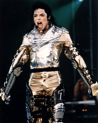 Майкл Джексон заработал  после смерти больше, чем когда был жив