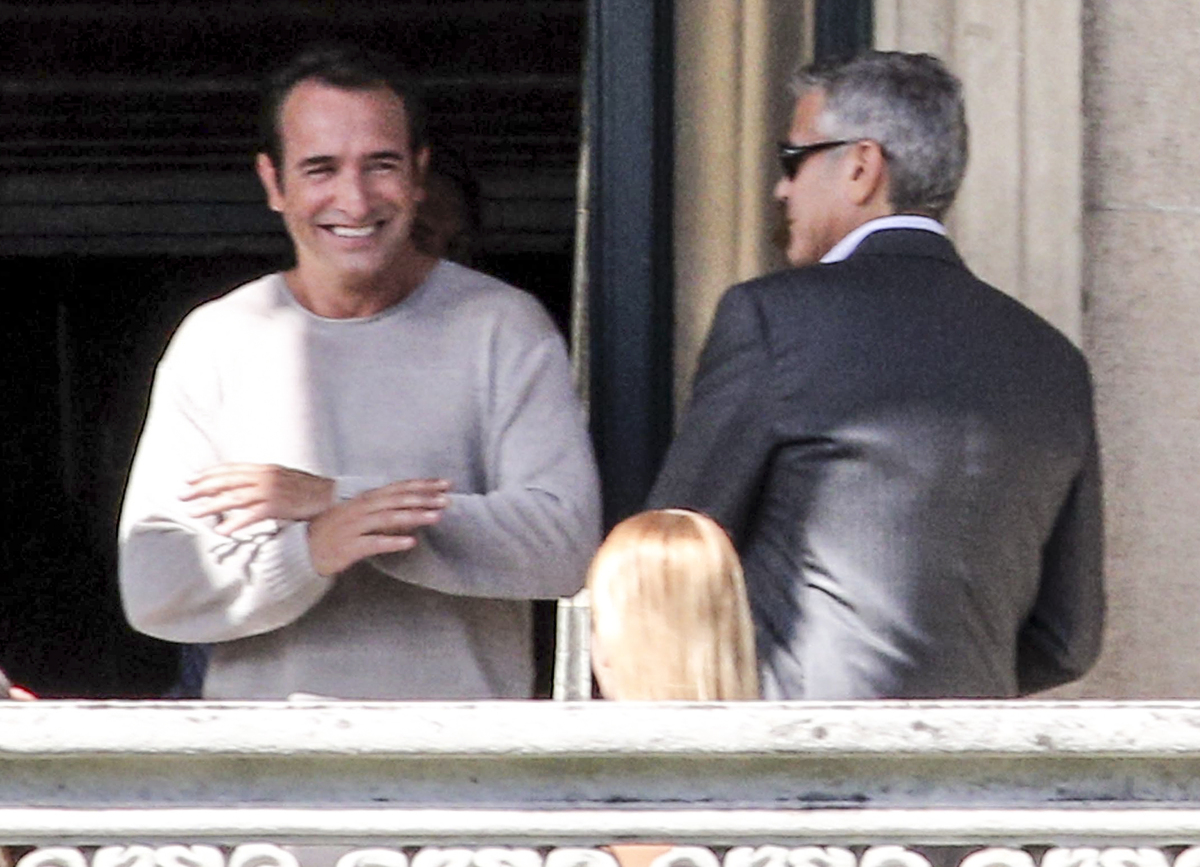 Джордж Клуни и Жан Дюжарден на съемках рекламы