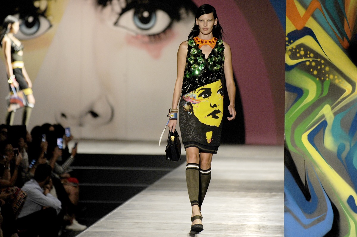 Модный показ новой коллекции Prada. Весна / лето 2014