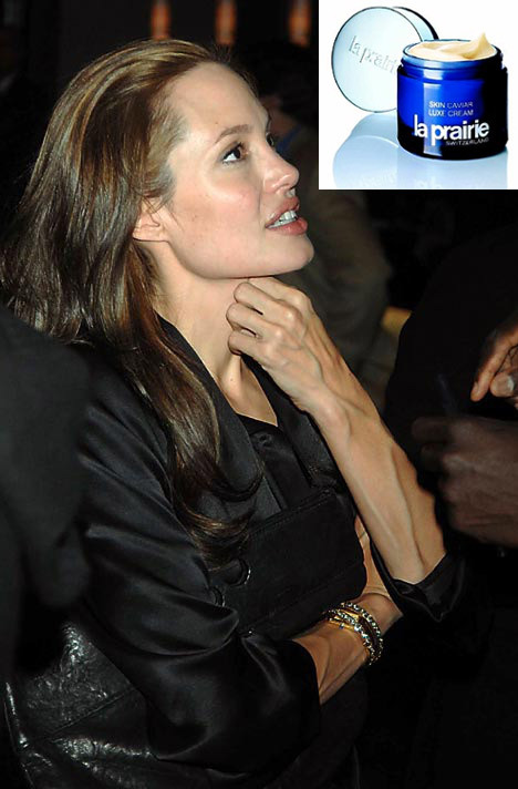 Анджелина Джоли борется с выступающими венами
